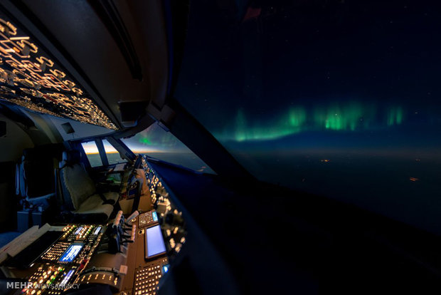 (تصاویر)-تصاویر آسمان شب از داخل کابین خلبان‎