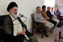 مرور تاریخ انقلاب برای شناخت افراد و درک درست شرایط ضروری است مرور تاریخ انقلاب برای شناخت افراد و درک درست شرایط ضروری است