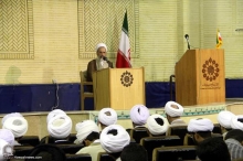 انقلاب اسلامی به دنبال تغییر نرم افزار تمدن غربی است انقلاب اسلامی به دنبال تغییر نرم افزار تمدن غربی است