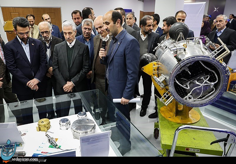 (تصاویر) بازدید وزرای علوم و جهاد کشاورزی از پژوهشگاه فضایی ایران