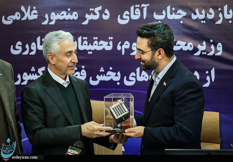 (تصاویر) بازدید وزرای علوم و جهاد کشاورزی از پژوهشگاه فضایی ایران