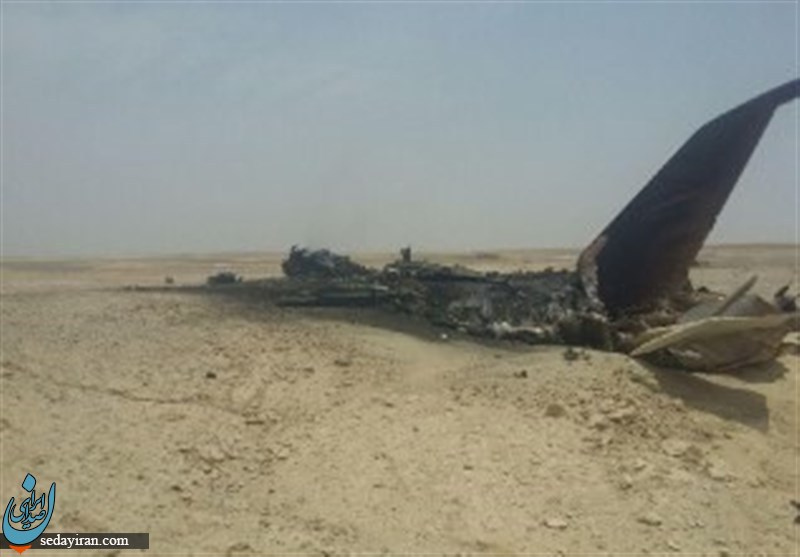 یک هواپیمای جنگنده در اصفهان سقوط کرد + تصویر