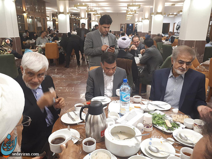 (تصاویر) ضیافت افطاری دکتر محسن رهامی