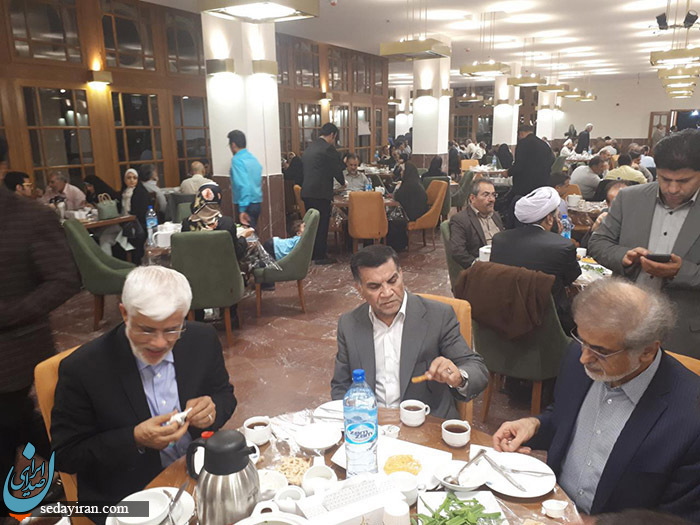 (تصاویر) ضیافت افطاری دکتر محسن رهامی