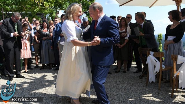 (تصویر) رقص پوتین در عروسی وزیر خارجه اتریش