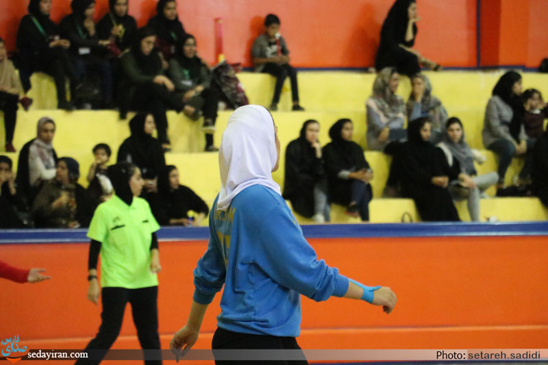 (تصاویر) دیدار تیم‌های هندبال شهید چمران و تاسیسات دریایی تهران