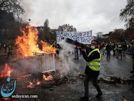 (تصویر) سلاح عجیب معترضان فرانسوی