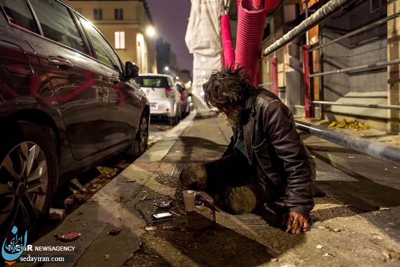 (تصاویر) چهره فقر در خیابان های پاریس