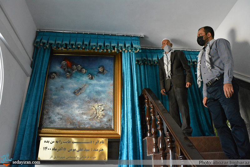 (تصاویر) آئین رونمايی از اثر هنرمند برجسته لارستانی در شهرداری لار