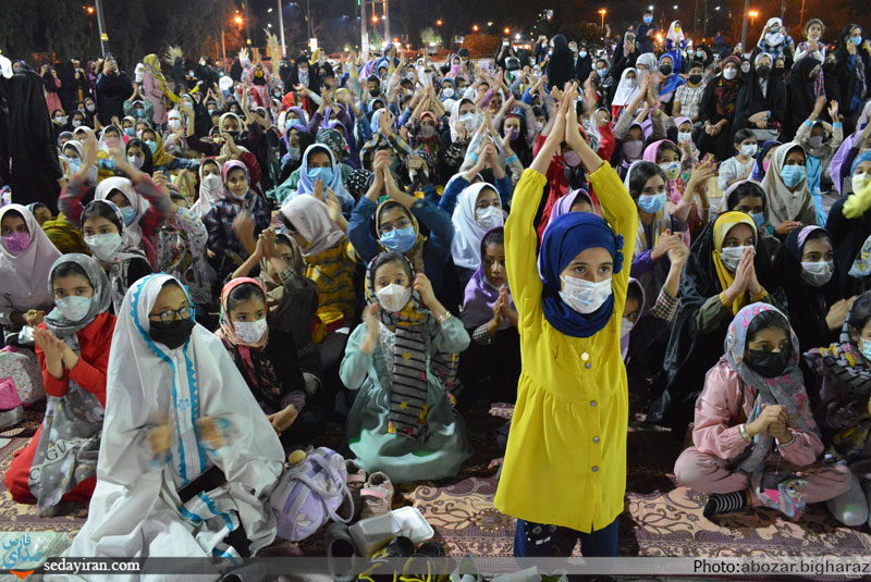 (تصاویر) اجتماع بزرگ نمک پروردگان حسنی در شهر لار
