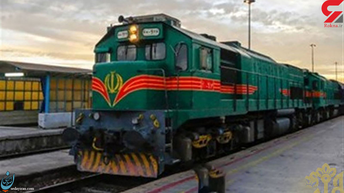 امدادرسانی به ۳۰۰ مسافر قطار در محاصره برف شیراز