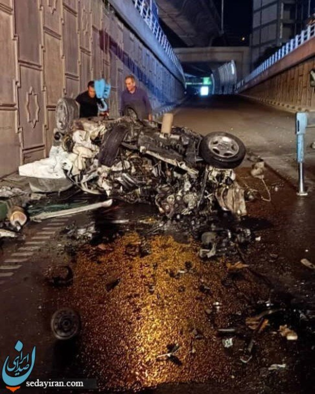 (تصاویر) سقوط هولناک خودرو پژو از پل صدر تهران   2 کشته و یک مصدوم وخیم