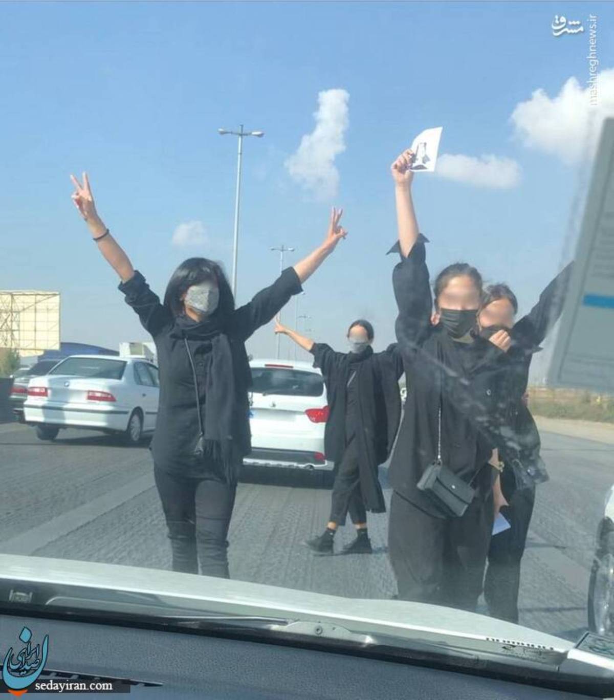 (تصاویر) ناآرامی و هرج و مرج در بزرگراه تهران- قزوین