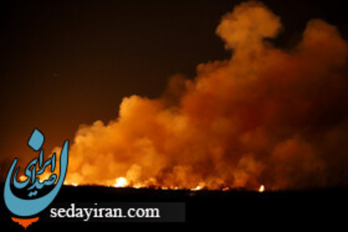 (تصاویر) مهار آتش سوزی در تالاب میقات اراک   میزان خسارت وارده اعلام شد