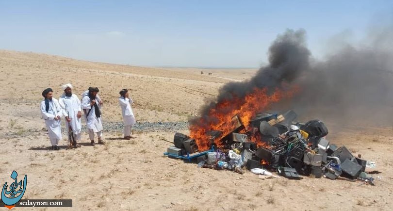 طالبان آلات موسیقی را به آتش زد! / عکس