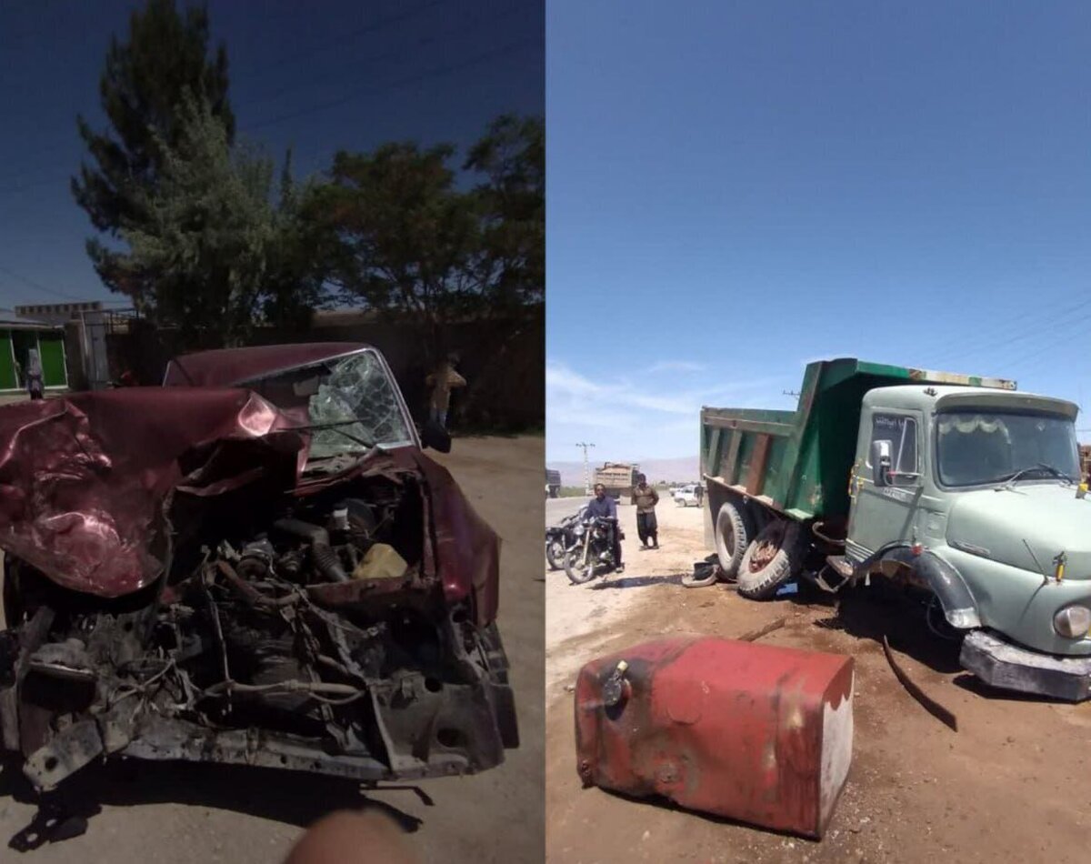 (عکس) اولین تصویر از تصادف شدید مزدا و کمپرسی در جاده زرند- رفسنجان کرمان
