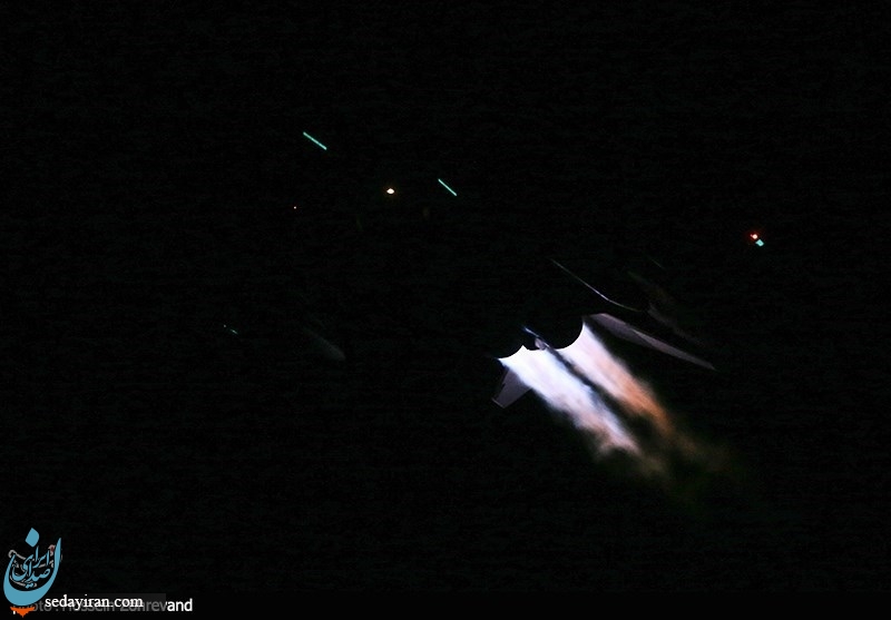 (تصاویر) پرواز شبانه جنگنده های ارتش