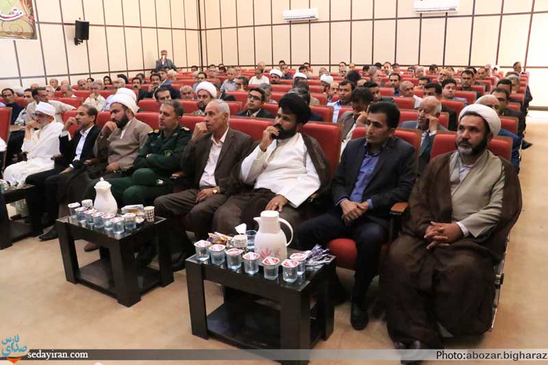(تصاویر) همایش تجلیل از خدمات دکتر جمشید جعفرپور در شهرستان خنج برگزار شد