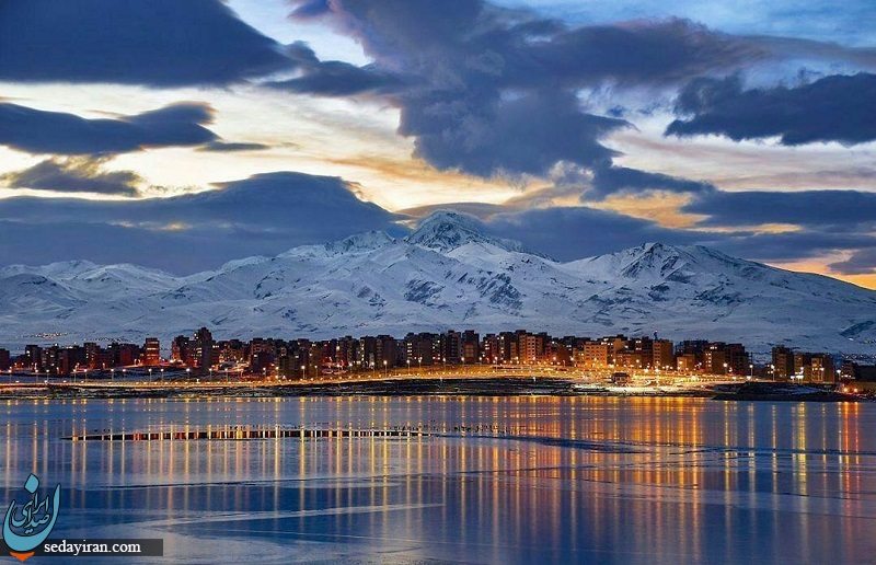 نمایی زیبا از دریاچه شورابیل و کوه سبلان اردبیل