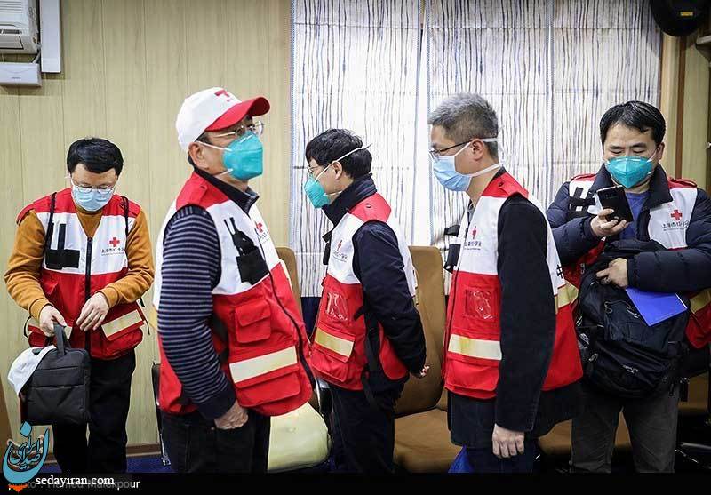 (تصاویر) دیدار متخصصان و پزشکان اعزامی از چین با دبیرکل جمعیت هلال احمر
