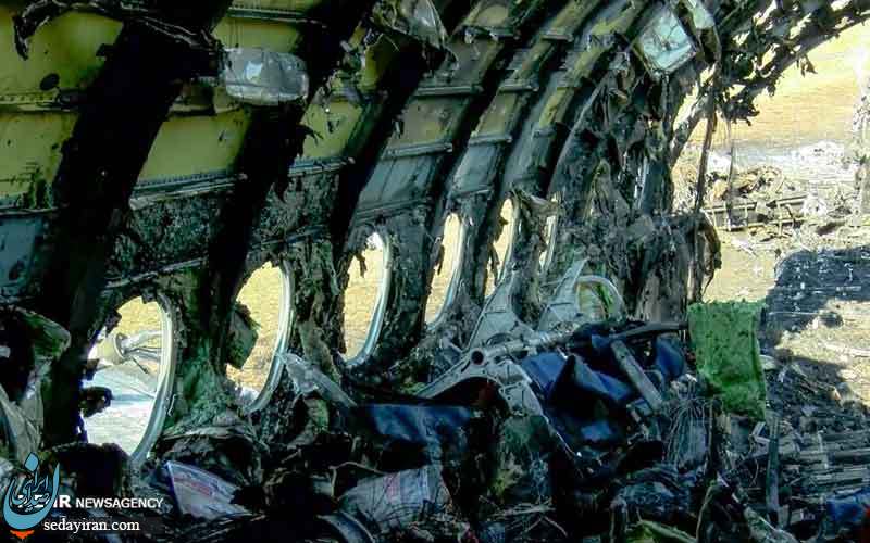 (تصاویر) آتش گرفتن هواپیمای مسافربری در روسیه‎