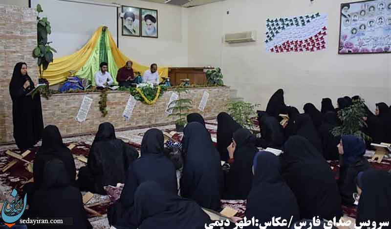 (تصاویر) محفل انس با قرآن کریم با حضور دانش آموزان دبیرستان دخترانه شاهد