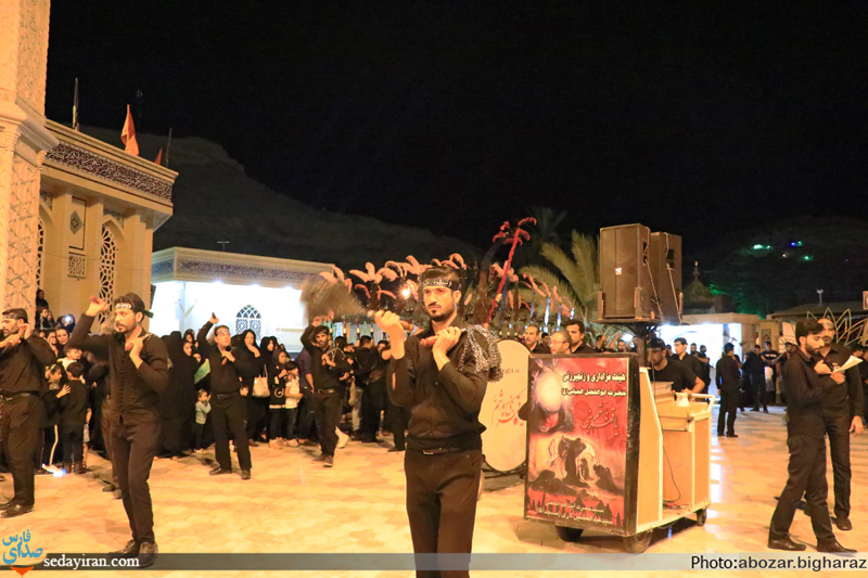 (تصاویر) عزاداری شب هفتم محرم هیئت زنجیرزنی حضرت ابالفضل العباس(ع) شهرستان لارستان