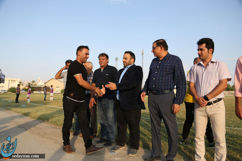 (تصاویر) مراسم تجلیل از سرمربیان تیم های فوتبال شهرستان لارستان
