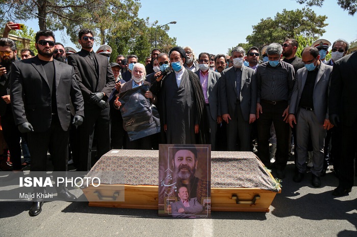 گزارش تصویری از مراسم خاکسپاری محمدعلی کشاورز