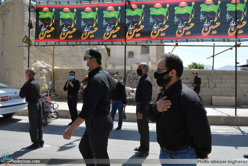 (تصاویر) عزاداری هیئت های زنجیرزنی در روز عاشورای حسینی_لارستان