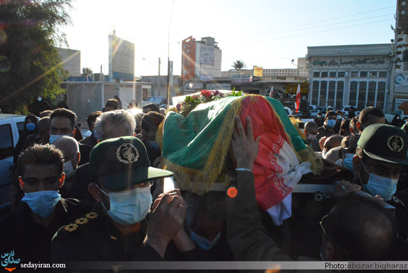 (تصاویر) مراسم تشییع و خاکسپاری شهید زنده لارستان_مصطفی شامحمدی