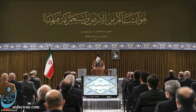 آیت الله خامنه ای: با دخالت مسئولین دولت و دستگاههای دولتی در فعالیتهای اقتصادی موافق نیستم