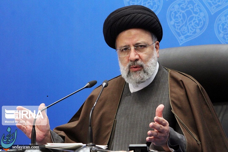 رئیسی: بیانیه گام دوم انقلاب اسلامی همچون چراغی راه را پیش روی همه مجاهدین این مسیر روشن می‌کند