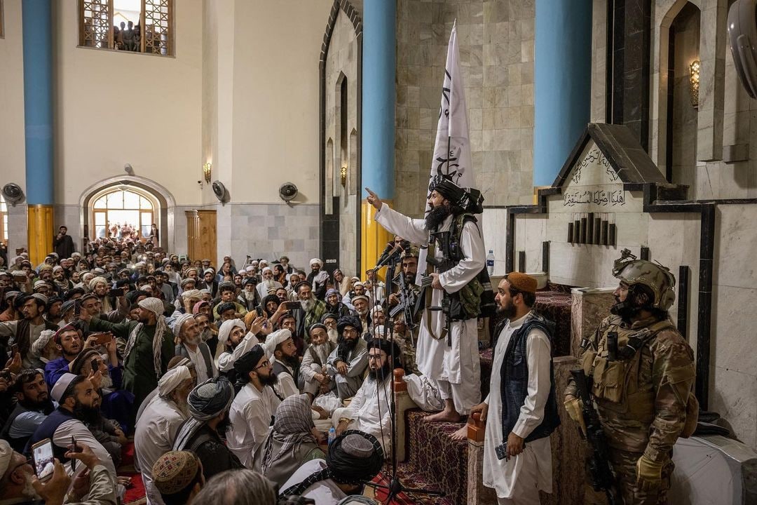 عکاس بلژیکی نیویورک تایمز: از وقتی یک سند رسمی از طالبان گرفته ام، فعالیت های عکاسی ام در افغانستان تسهیل شده