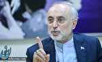 صالحی در مراسم رونمایی از کتاب صالحی در مراسم رونمایی از کتاب