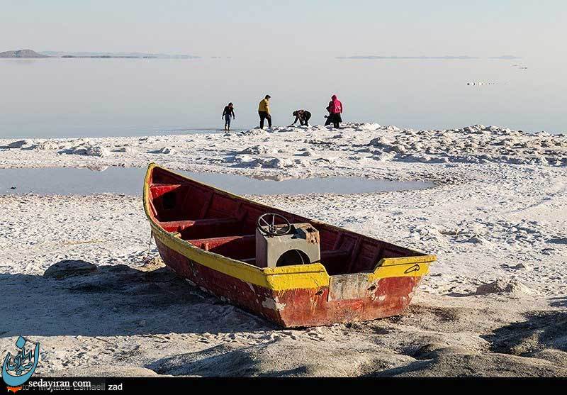 (تصاویر) دریاچه ارومیه و روزهای کم آبی
