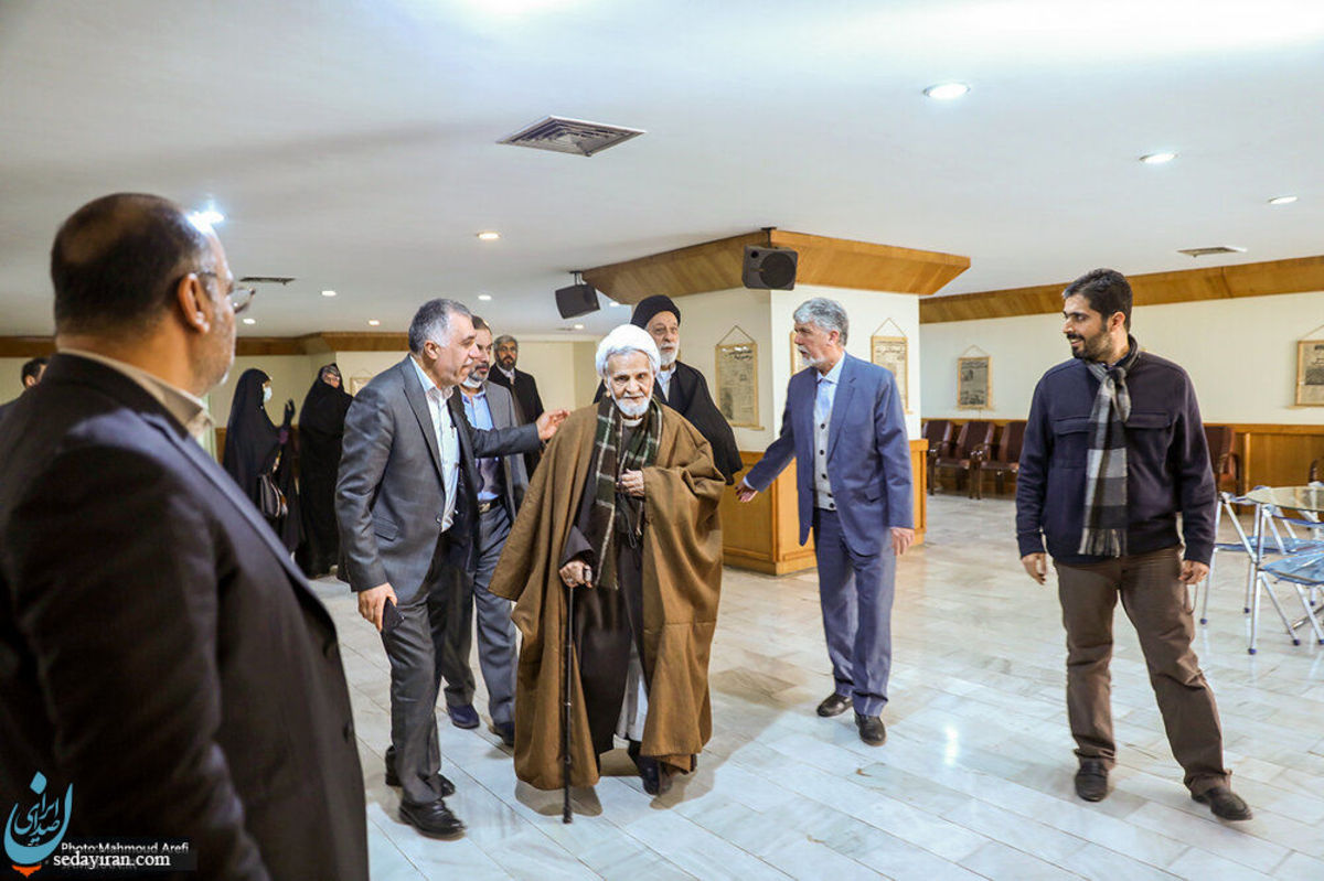 (تصاویر) محمد جواد ظریف و جمعی از چهره های سیاسی در یک مراسم نکوداشت
