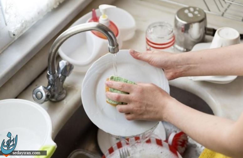 جلوگیری از کمردرد در نظافت خانه