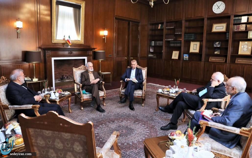 ژست جالب محمد جواد ظریف در نشست وزرای خارجه سابق!