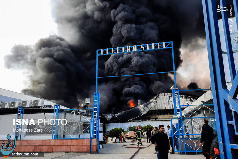 (تصاویر) آتش سوزی مهیب در کارخانه یخچال الکترو استیل در مشهد