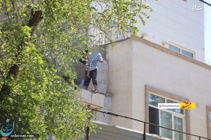 گروگانگیری در پشت بام دادگاه در مشهد / قصد داشت پسرش را به پایین بیندازد