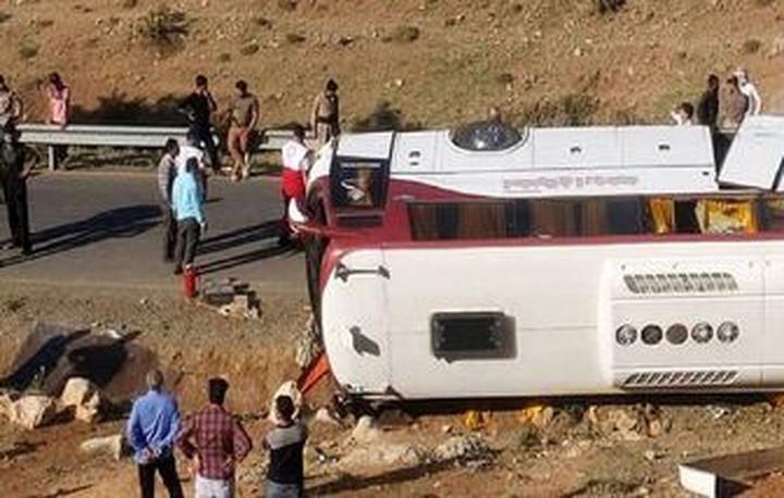 واژگونی اتوبوس زائران ایرانی در عراق / 4 نفر جانباختند / مصدومیت 16 تن