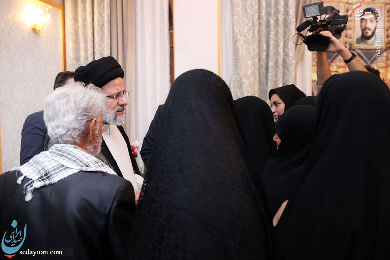 (تصاویر) دیدار رئیسی با خانواده‌های شهدای امنیت اصفهان