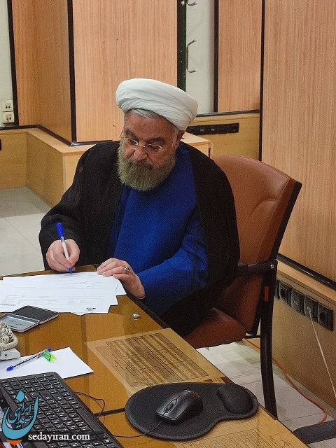 حسن روحانی برای خبرگان ثبت نام کرد +عکس