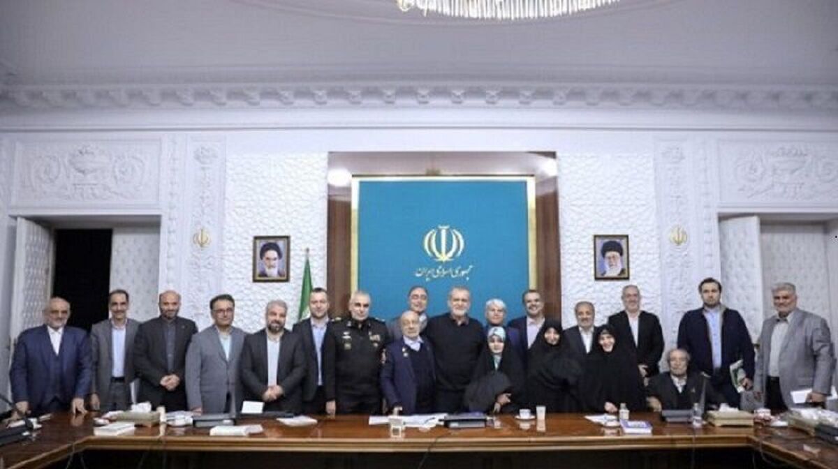 پزشکیان: تمهید فضای فرهنگی و ورزشی در احداث مدارس جدید مورد تأکید است