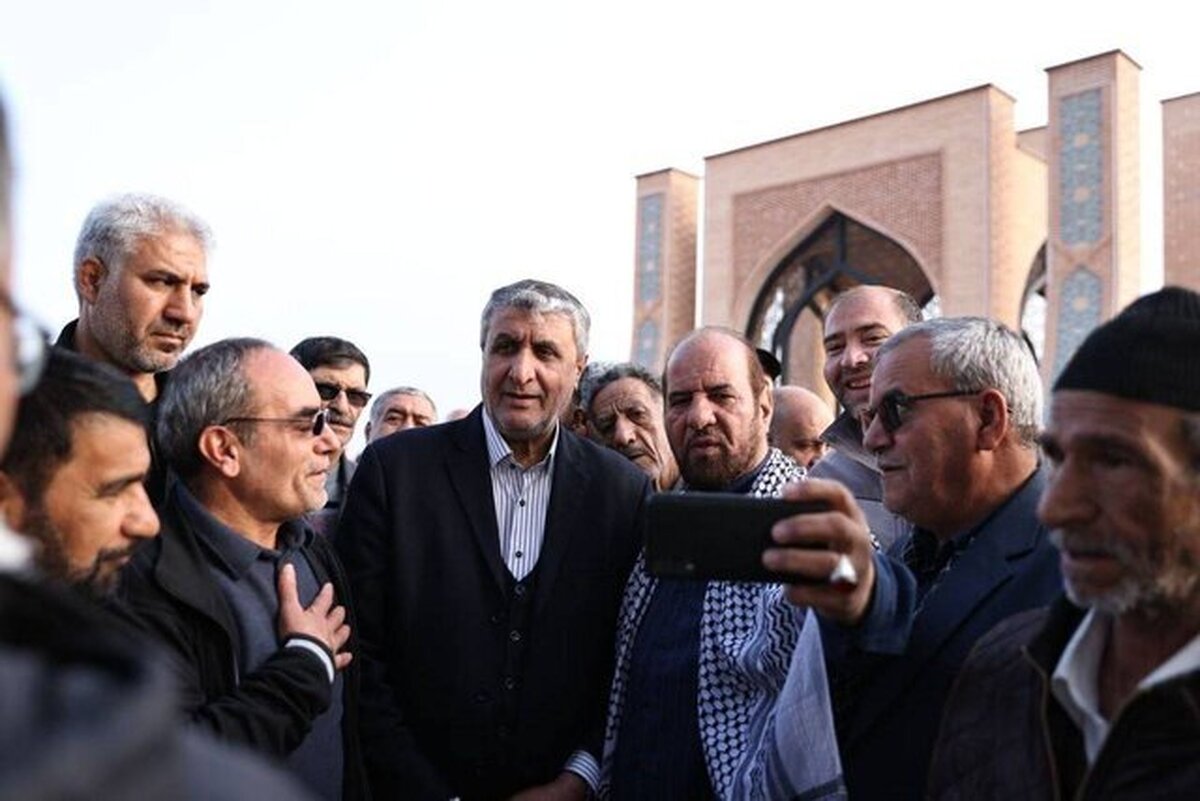 اسلامی: ایران یکی از بازیگران اصلی عرصه تولید آب سنگین در دنیا است و دشمنان این را تحمل نمیکنند