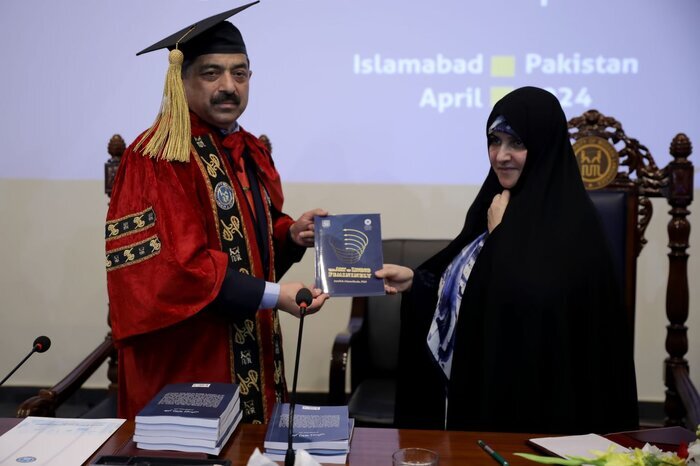 سفر همسر رئیسی به پاکستان / اهدای دکتری افتخاری (+ عکس)