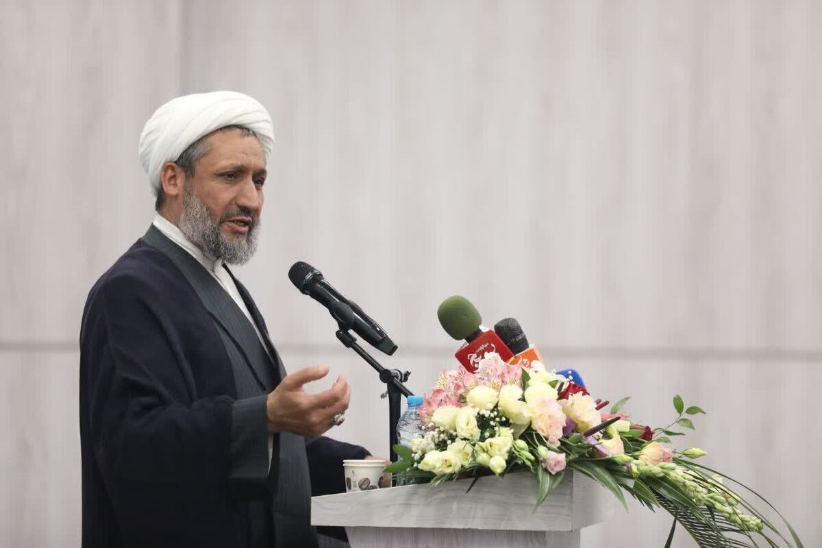 مسئول دفتر نماینده ولی فقیه در سپاه: ما واقعا به قله نزدیک هستیم   در آمریکا و اروپا به زبان شما حرف شما را می‌زنند و شعار مرگ بر اسراییل جهانی شده