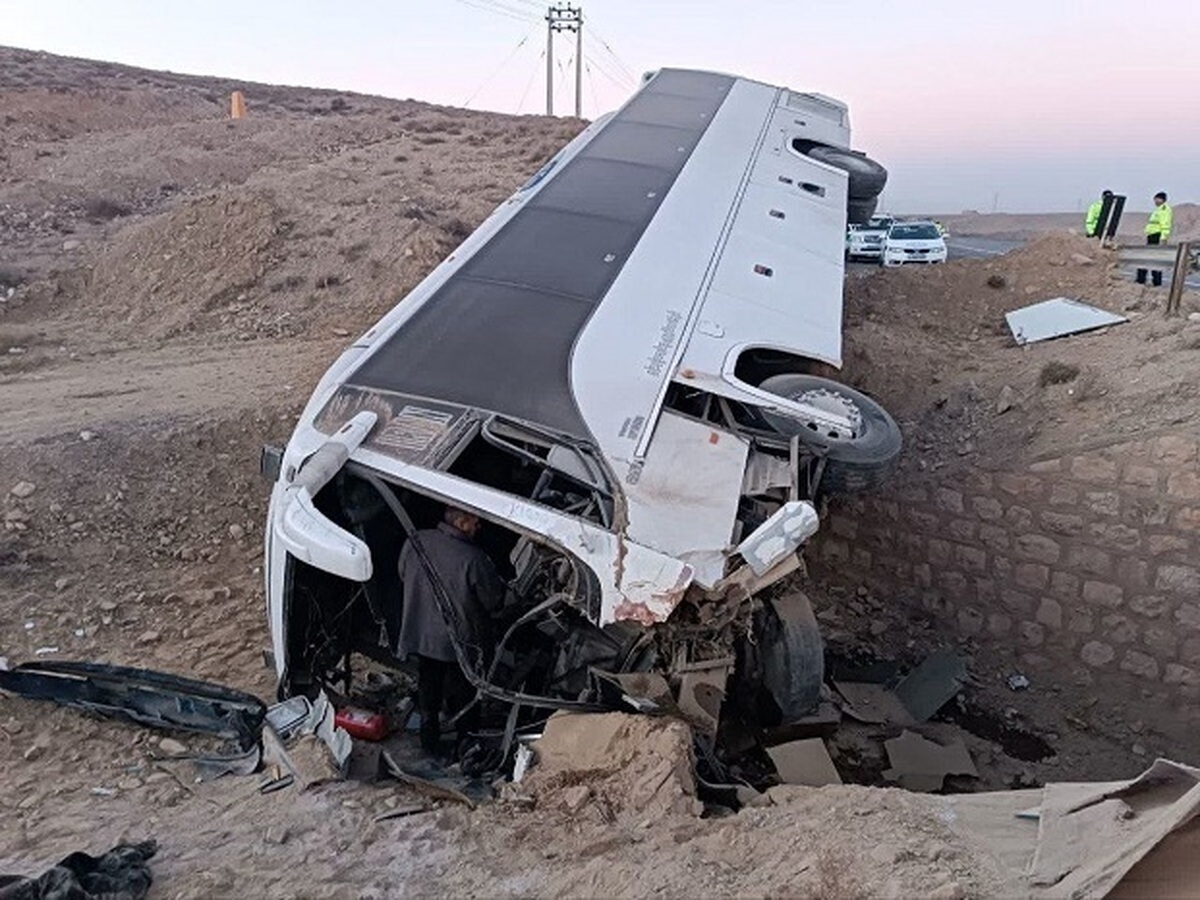 تصادف شدید اتوبوس با تیبا در محور آشخانه - چمن بید ؛  3 نفر جانباختند