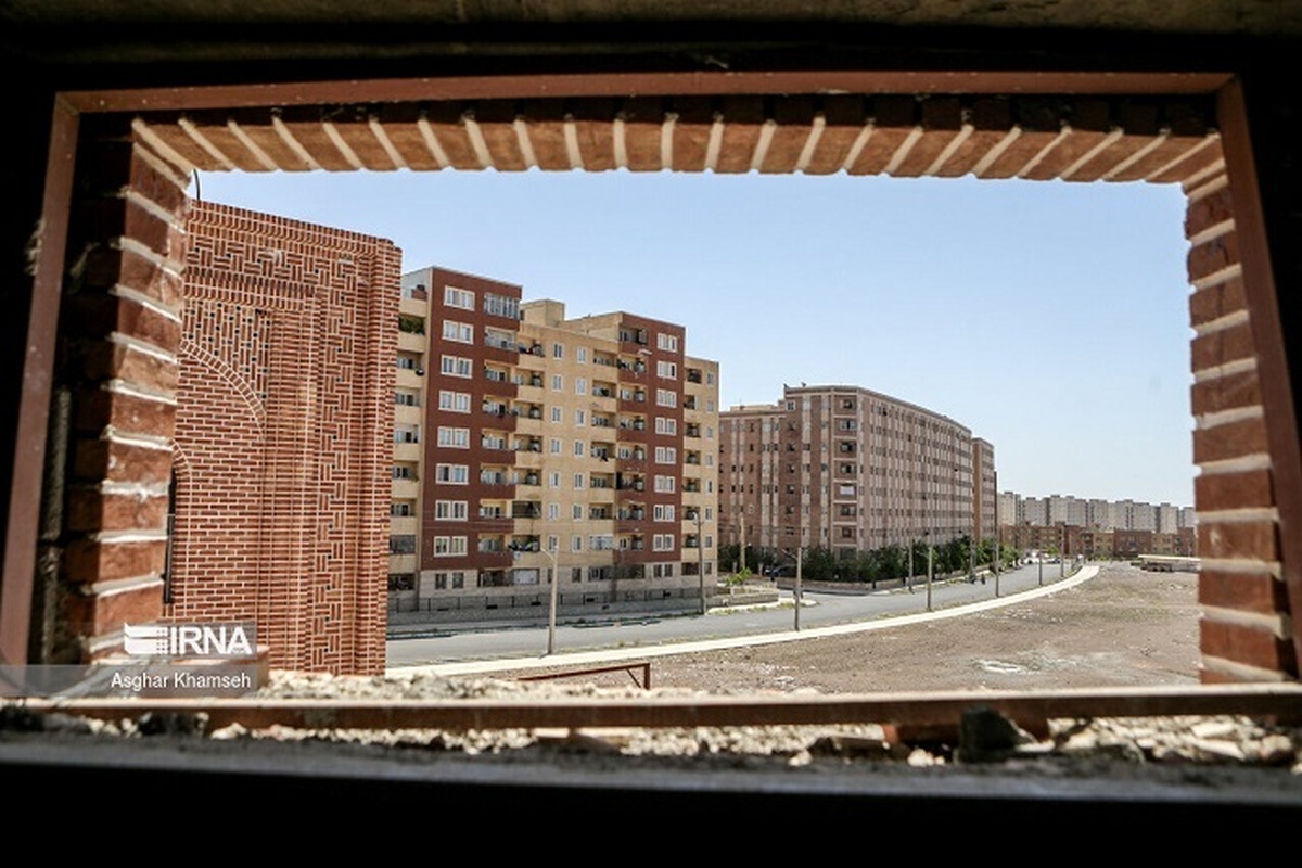 وزیر کشور: شاهد ساخت بالغ 4 هزار مسکن در کرمان هستیم